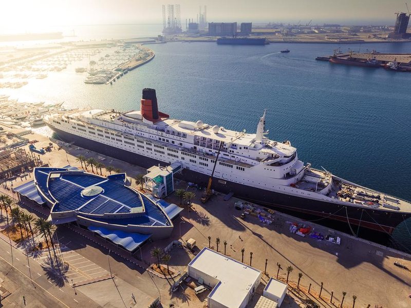 Queen Elizabeth 2 297631