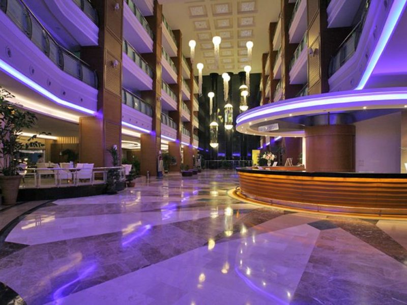 Queen Elizabeth Elite Suite Hotel & Spa 29676