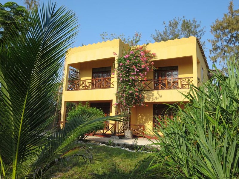 Queen Of Sheba Beach Lodge 229230