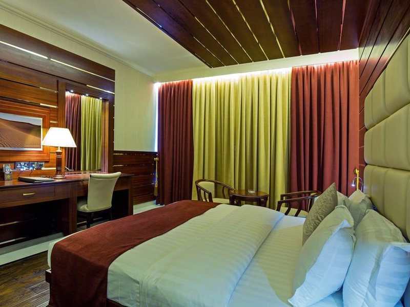 Queen Palace Hotel  230437