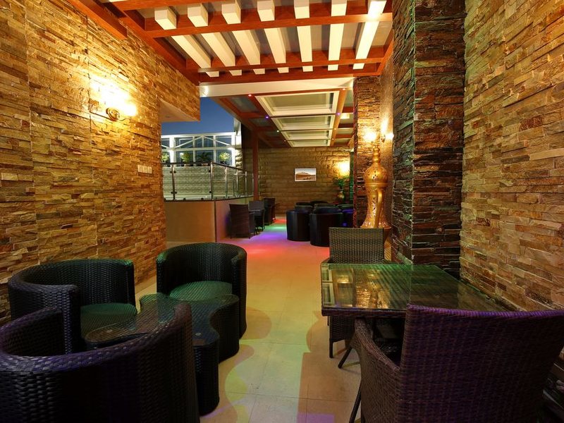 Queen Palace Hotel  230456