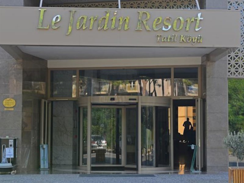 Queen s Park Le Jardin 56860