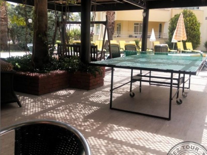 Queen s Park Turkiz Family Club 275308