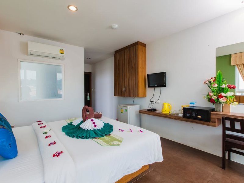 RCB Patong Hotel 210235