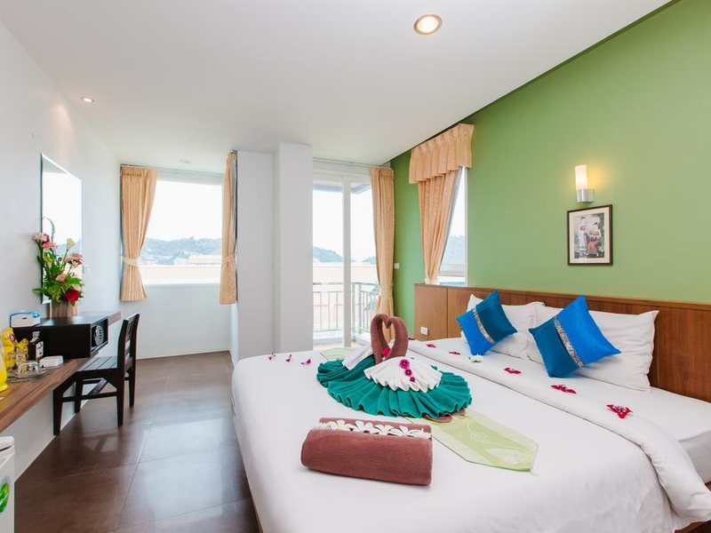 RCB Patong Hotel 210237