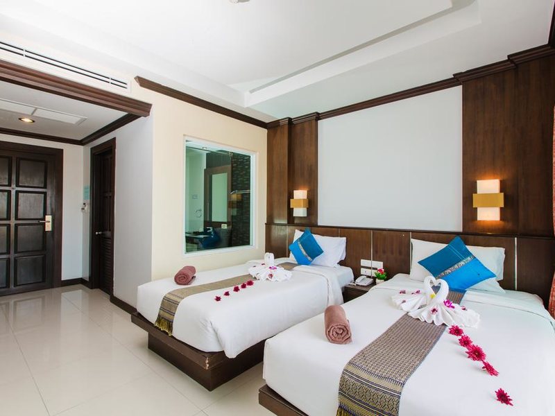 RCB Patong Hotel 210245