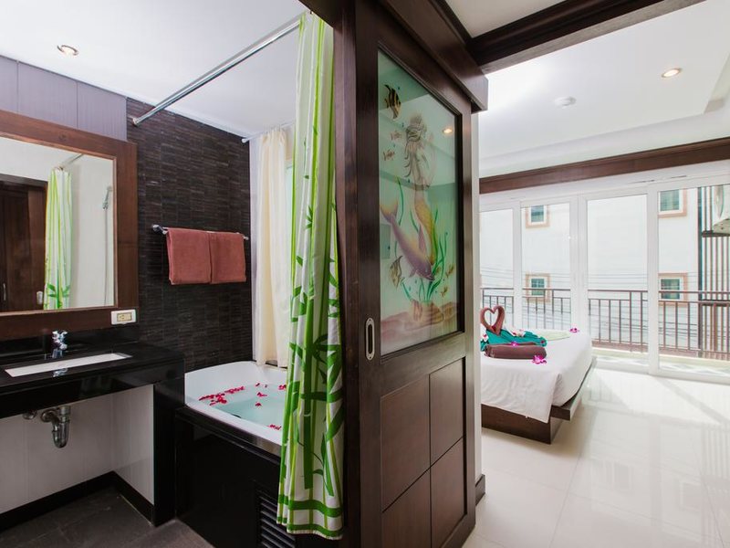 RCB Patong Hotel 210246