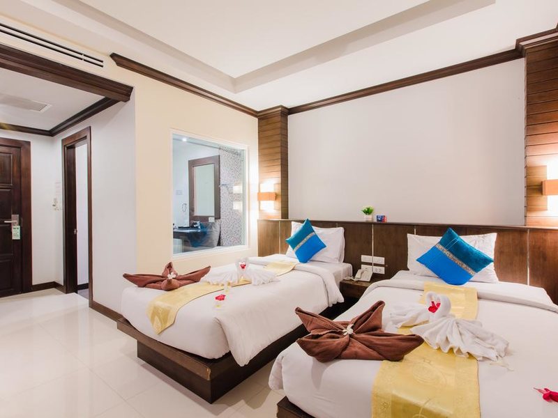 RCB Patong Hotel 210254