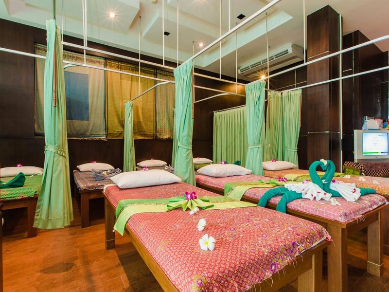 RCB Patong Hotel 210258