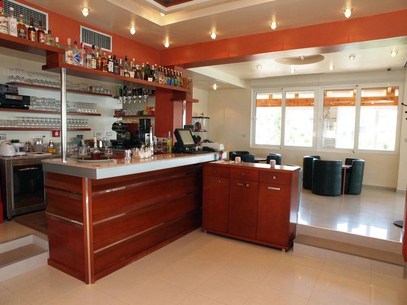 R Small Hotel 308574