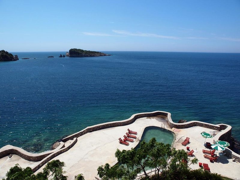 R Small Hotel 308580