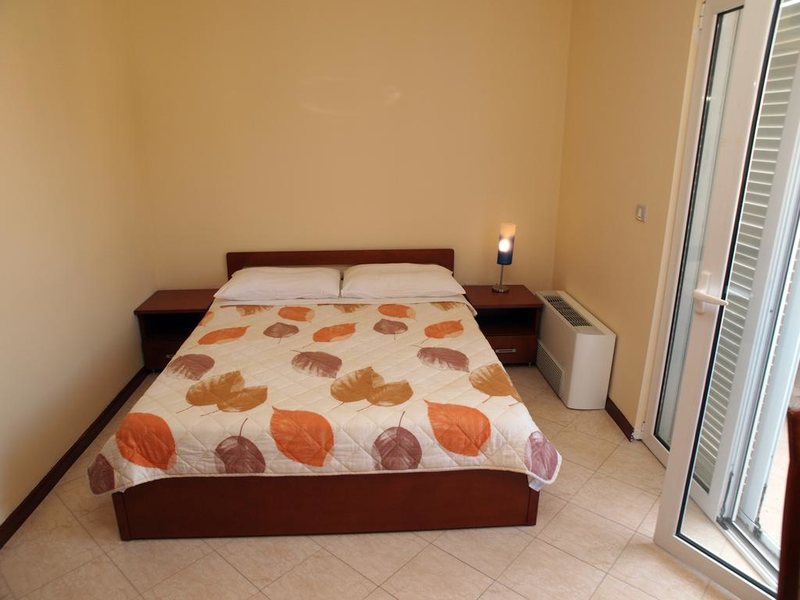 R Small Hotel 308586