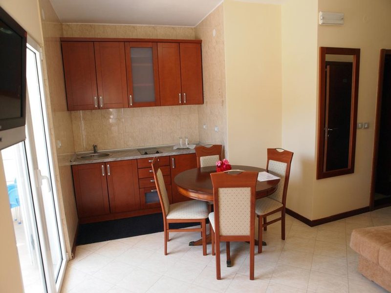 R Small Hotel 308587