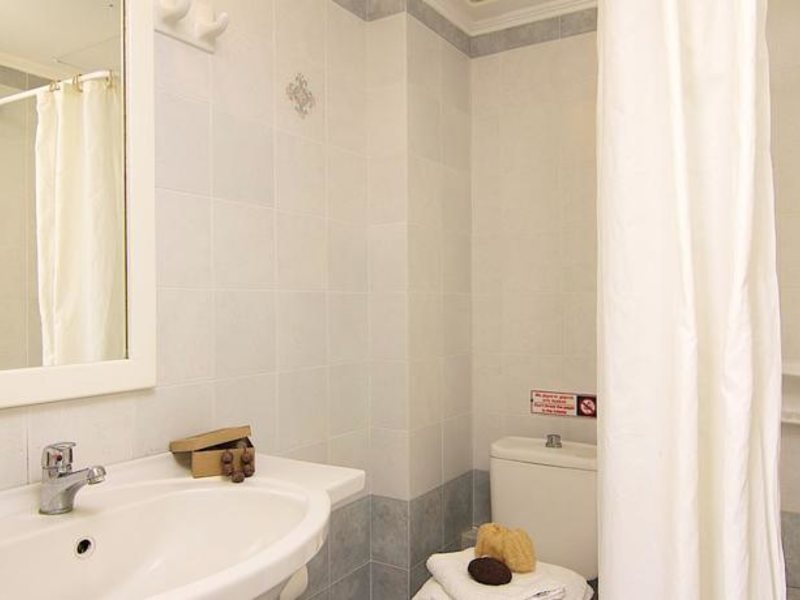 Radamanthys Apartments 98920