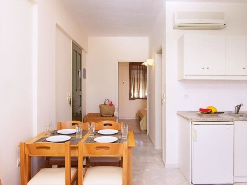 Radamanthys Apartments 98921