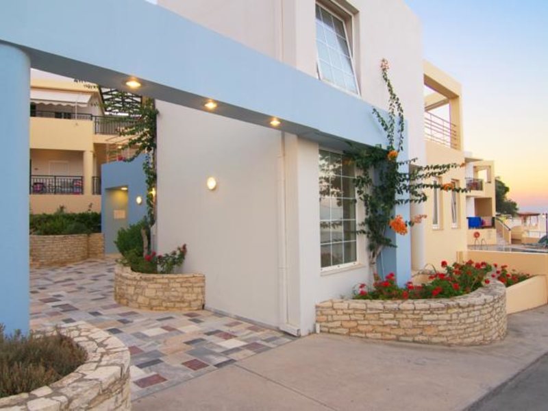 Radamanthys Apartments 98936