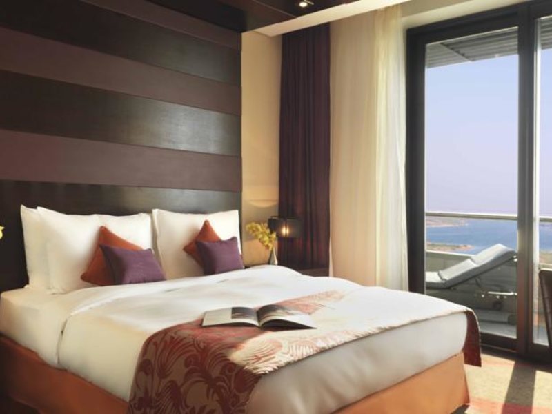 Radisson Blu Abu Dhabi Yas Island  48717