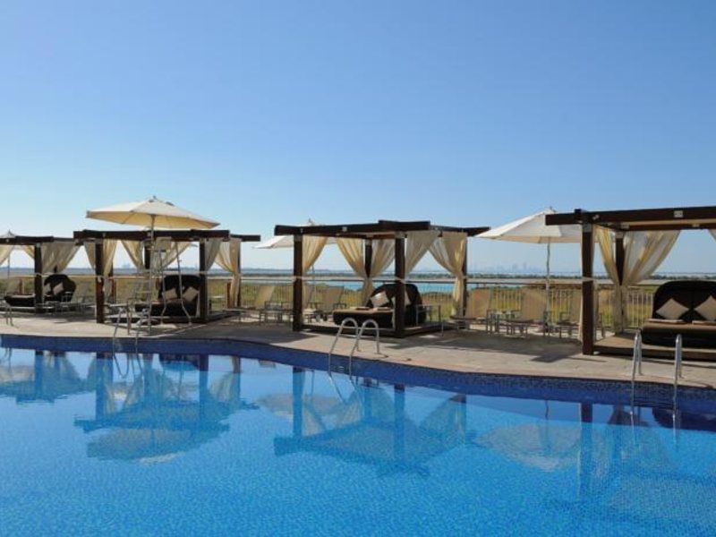 Radisson Blu Abu Dhabi Yas Island  48718