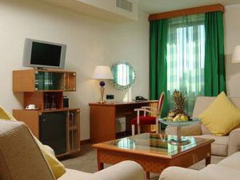 Radisson Blu Hotel Kiev 11700