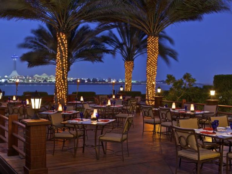 Radisson Blu Hotel & Resort, Abu Dhabi Corniche (ex 46829