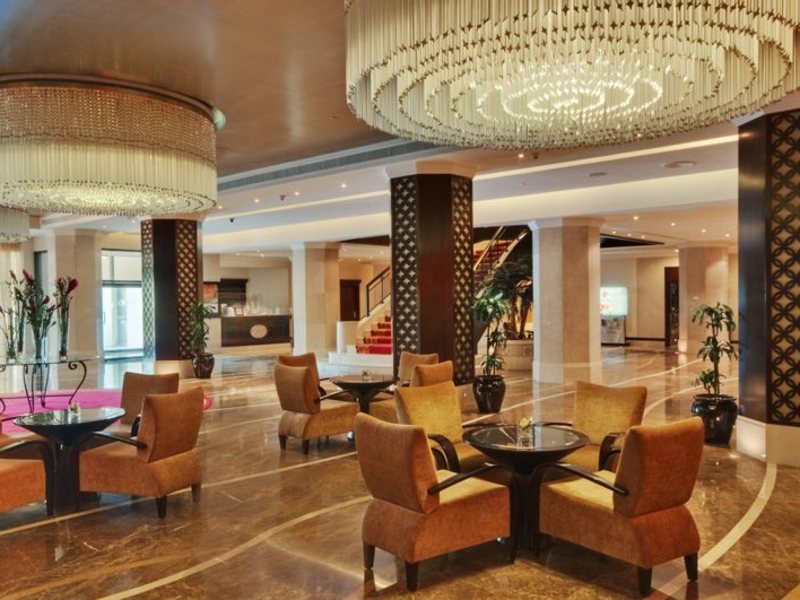 Radisson Blu Hotel & Resort, Abu Dhabi Corniche (ex 46849