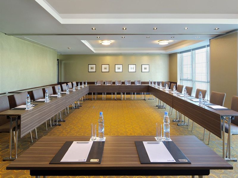 Radisson Blu Media City 48735