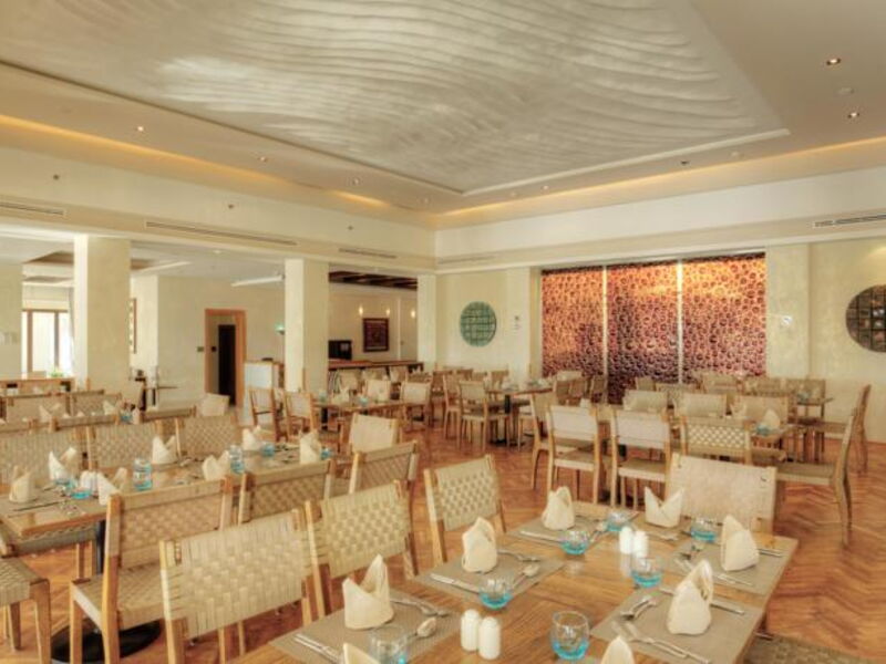 Radisson Blu Tala Bay Resort 120857