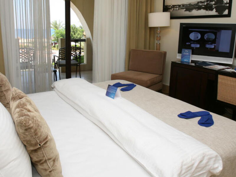Radisson Blu Tala Bay Resort 120863