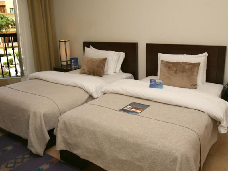Radisson Blu Tala Bay Resort 120871