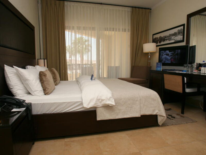 Radisson Blu Tala Bay Resort 120875