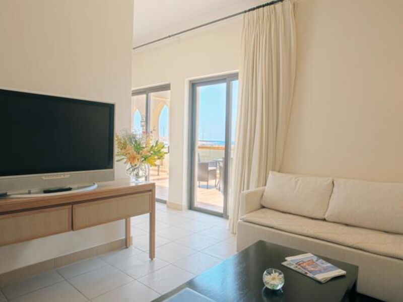 Radisson Blu Tala Bay Resort 120877