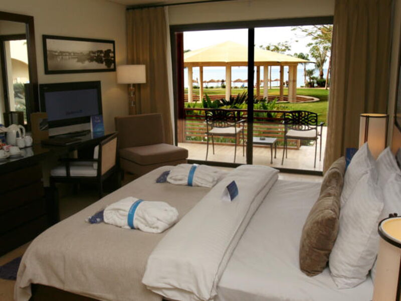 Radisson Blu Tala Bay Resort 120892