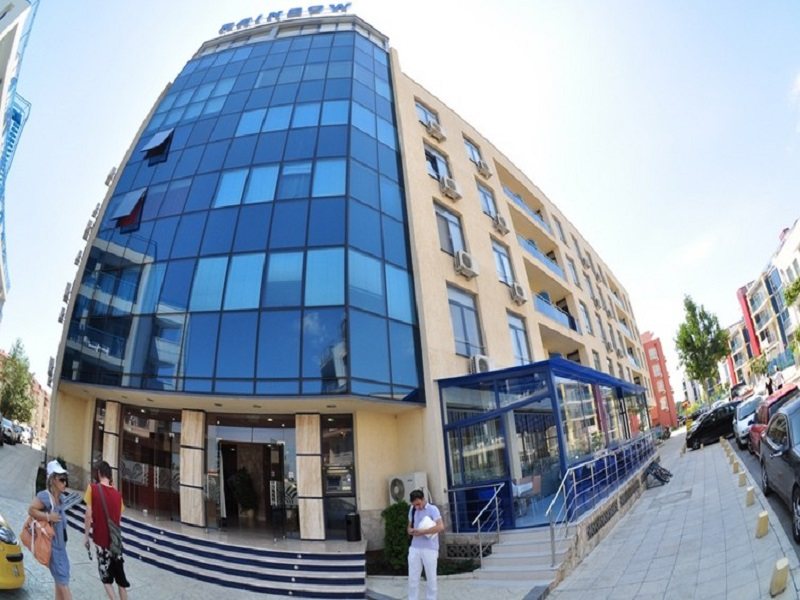 Rainbow I Apt 175250