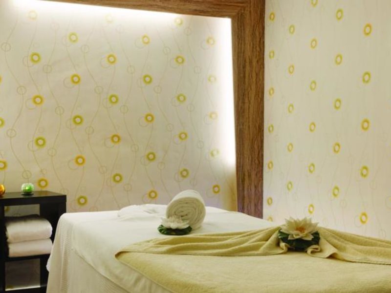 Ramada Abu Dhabi Corniche 119591