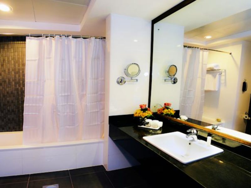 Ramada Abu Dhabi Corniche 119620