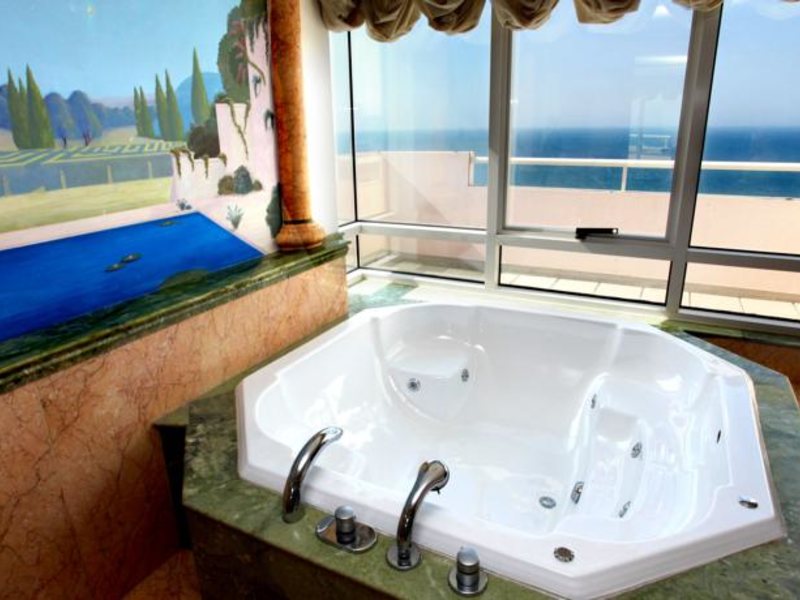 Ramada Beach Hotel Ajman 53801