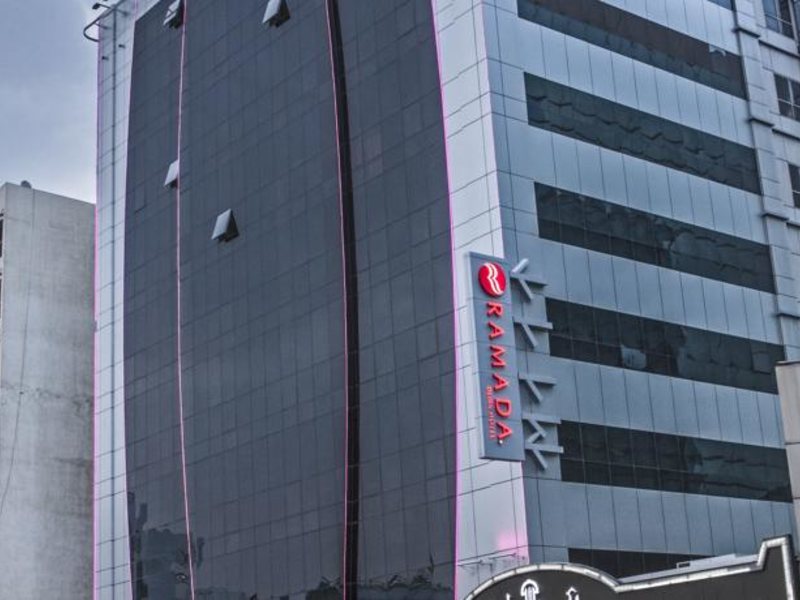 Ramada Deira Hotel By Landmark 118466