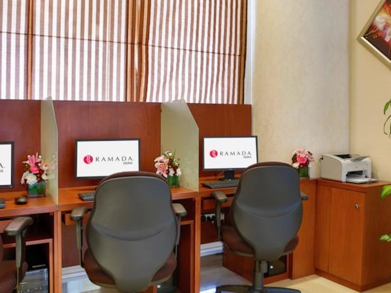 Ramada Deira Hotel By Landmark 118491