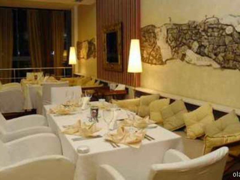 Ramada Donetsk Hotel (ex 12201