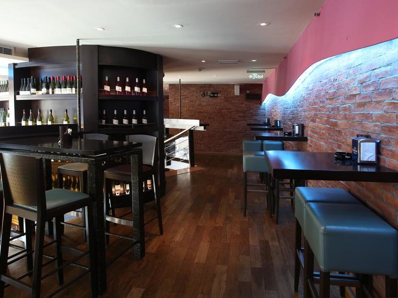 Ramada Downtown Abu Dhabi (ex 191973