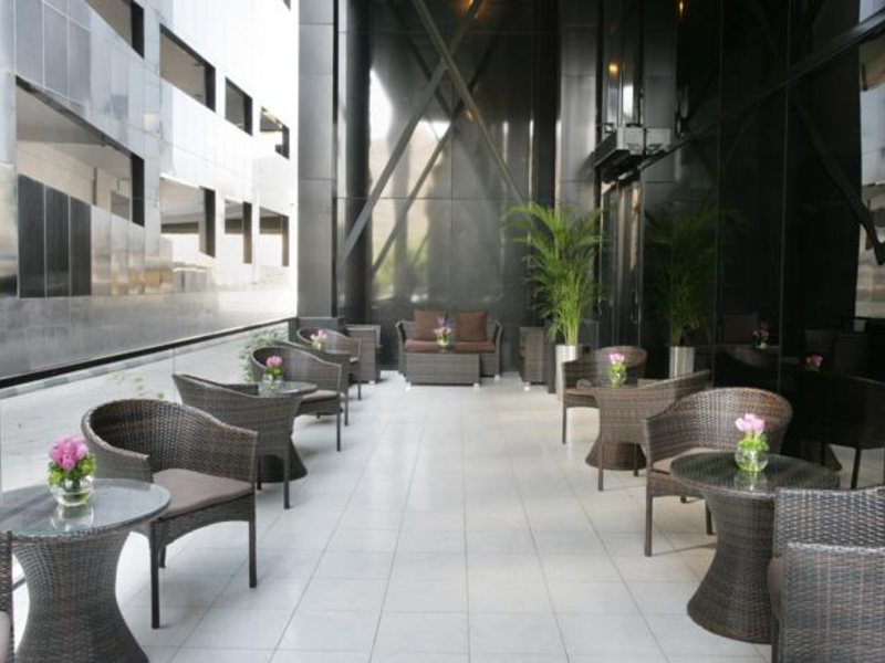 Ramada Hotel & Suites 53908