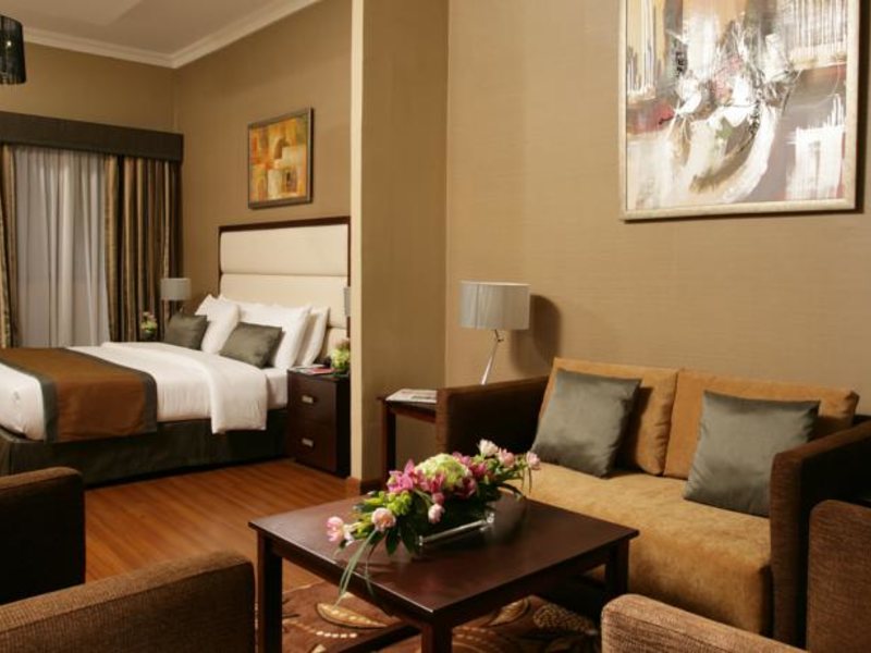 Ramada Hotel & Suites 53917
