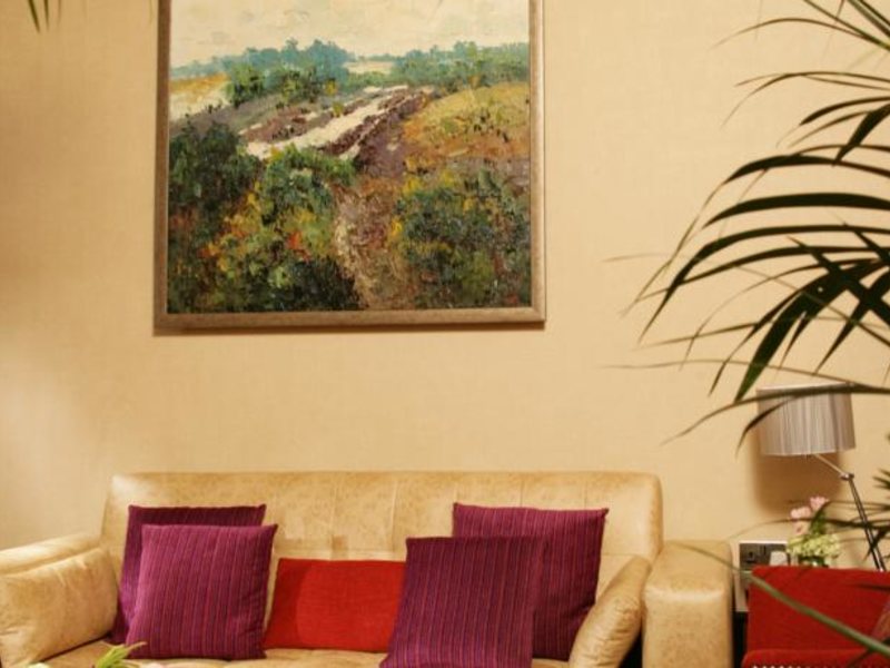 Ramada Hotel & Suites 53926