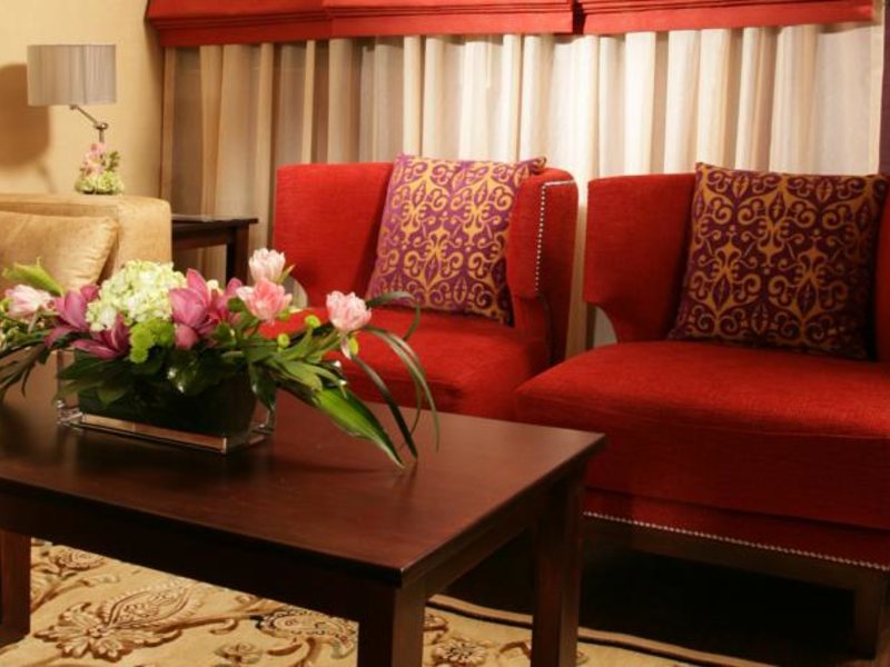 Ramada Hotel & Suites 53927