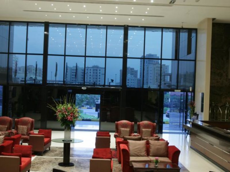 Ramada Hotel & Suites 53929