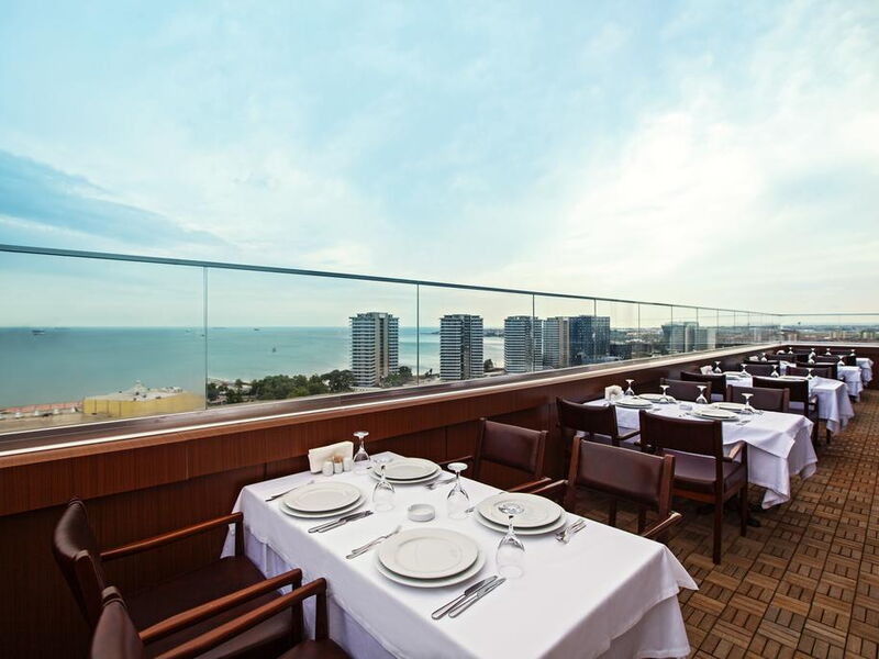 Ramada Hotel and Suites Istanbul Atakoy 280740