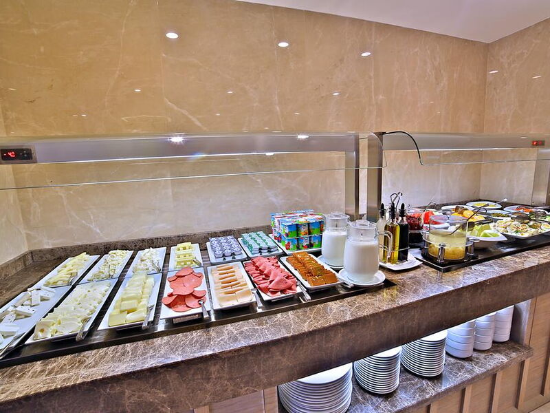 Ramada Istanbul Old City Hotel 243370