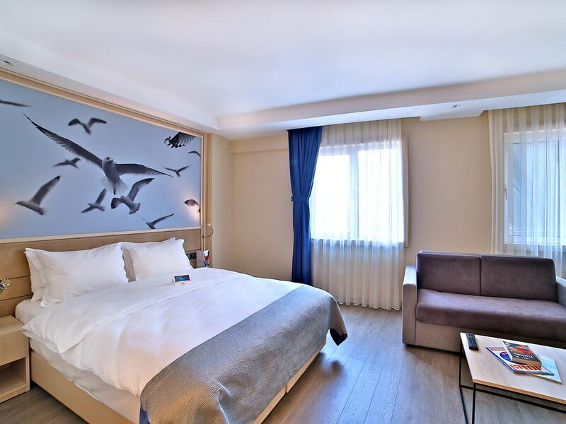 Ramada Istanbul Old City Hotel 243377