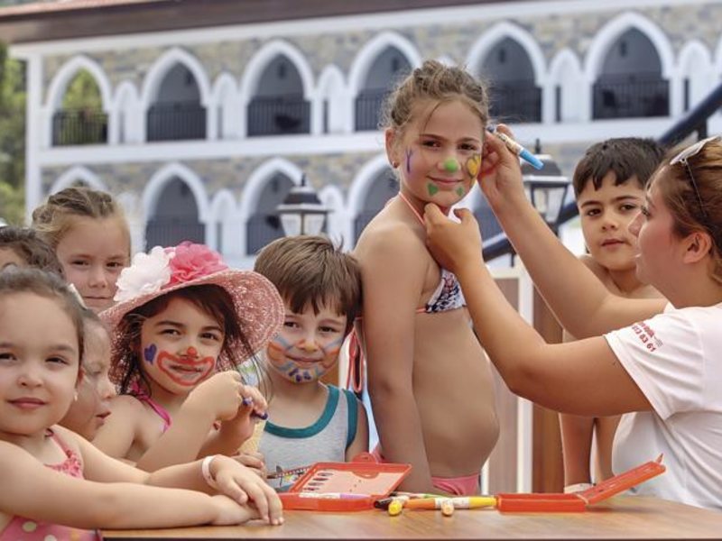 Ramada Resort Akbuk 69048