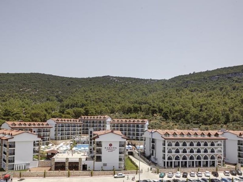Ramada Resort Akbuk 69050
